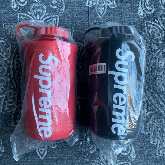 Supreme Other - Supreme Nalgene 32oz Bottle Bundle of 2 SS20